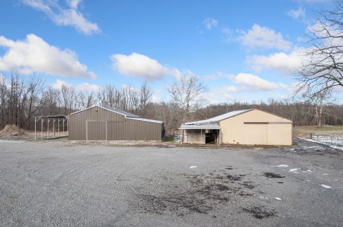 2223 Greenbush West Rd, New Harmony, OH 45176-9418