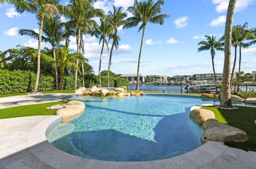 2270 Wilsee Rd, West Palm Beach FL  33410-2016 exterior