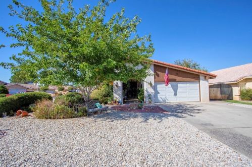 12542 Spring Valley Pkwy, Victorville CA  92395 exterior