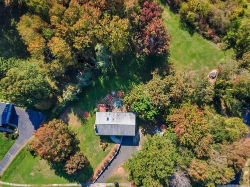 87 Stiles St, Milford, CT 06461-2032