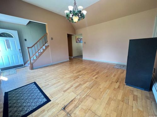 4016 Jean Ave, Bethpage NY  11714-4521 exterior