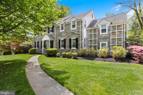 256 Hilldale Rd, Ithan, PA 19085-1506