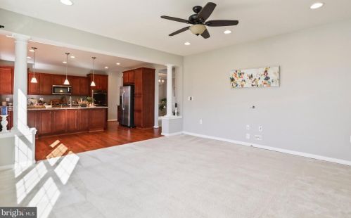 445 Lord Fairfax St, Charles Town WV  25414-2603 exterior