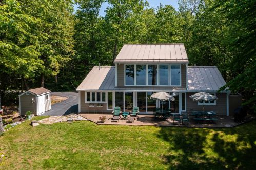 82 Pauli Point Rd, Freedom, NH 03836-4320