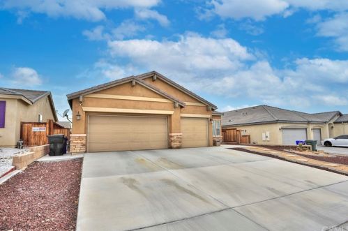 15878 Green Acres Ct, Victorville, CA 92394-6757