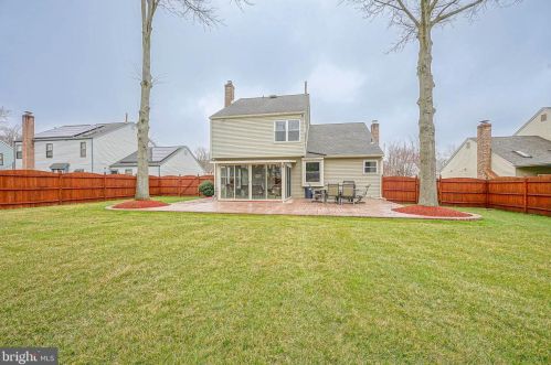 5 Stonegate Ct, Blenheim NJ  08012-5356 exterior