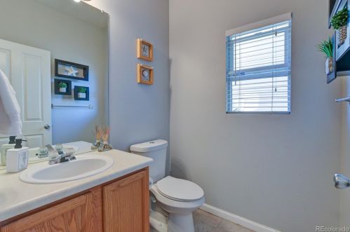 4920 Idalia St, Denver CO 80239-5636 exterior