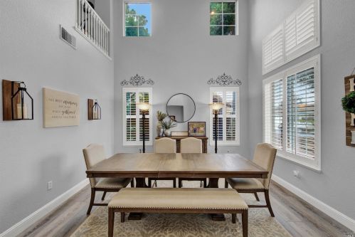 585 Topeka Ln, Vacaville CA 95687-4353 exterior