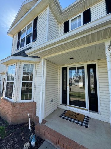 2747 Ashlar Dr, Springfield OH  45503-1862 exterior