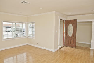 104 Maude Ave, Sunnyvale, CA 94085-4362