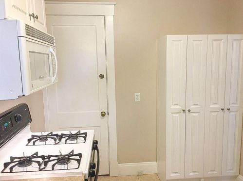 4344 Beech St, Cincinnati OH 45212-4233 exterior