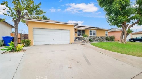 3064 Atchison St, Rialto, CA 92376-6706