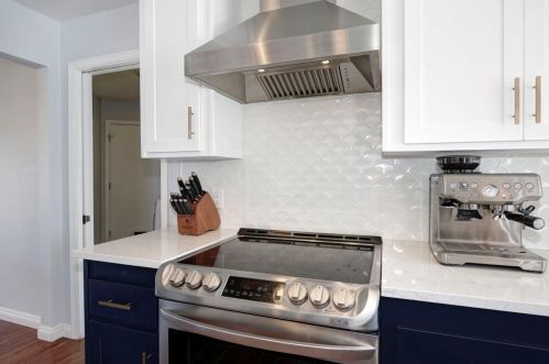 110 Spring Water Way, Folsom CA  95630-2073 exterior