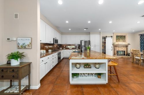 25989 Msn Rd, Loma Linda CA  92354-6506 exterior