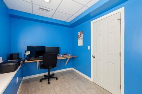 86 Hilltop Dr, Providence RI  02919-3013 exterior