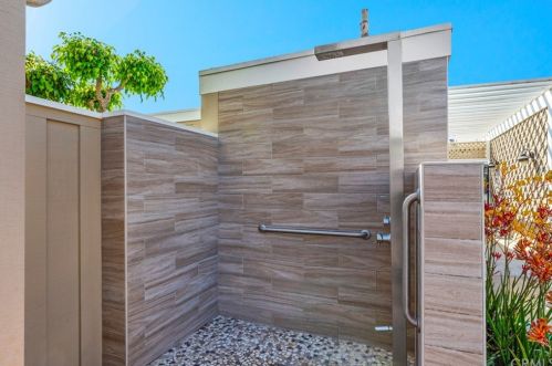 309 Regatta Way, Seal Beach CA  90740-5985 exterior