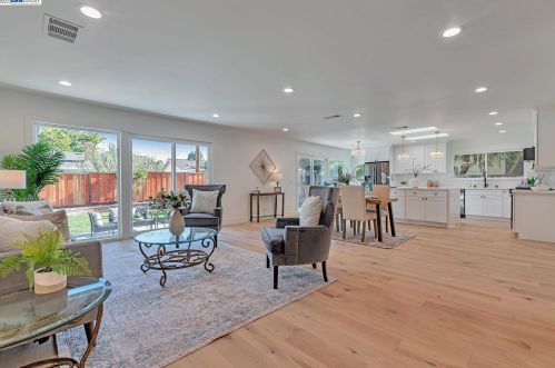 1552 English Dr, San Jose, CA 95129-4804