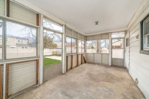 135 Allen St, Hempstead NY  11550-7319 exterior