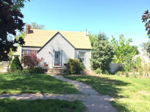 206 1st St, Ellinwood, KS 67526-1623