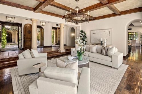 47 Echo Gln, Irvine CA  92603-0421 exterior