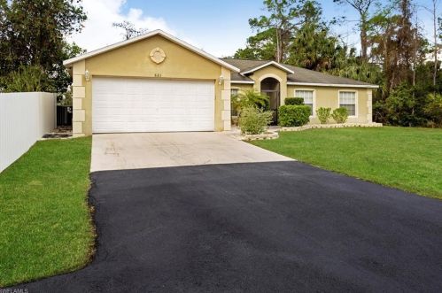 621 22nd Ave, Naples, FL 34120-2571