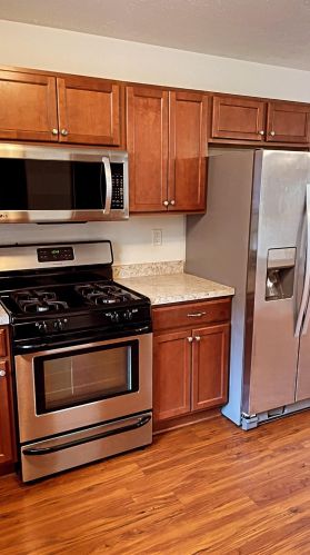 3713 Windslow Dr, Valpo IN  46383-7144 exterior