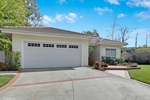 23500 Meriden Pl, Santa Clarita, CA 91354-2423