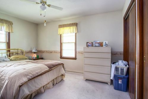 54771 Fir Rd, Mishawaka IN  46545-1713 exterior