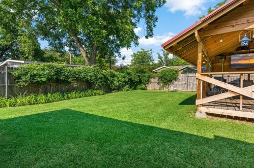 111 Briarcrest Dr, Richardson TX  75081-0043 exterior