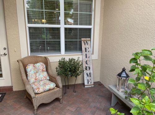 15831 Aurora Lake Cir, Wimauma FL  33598-4031 exterior