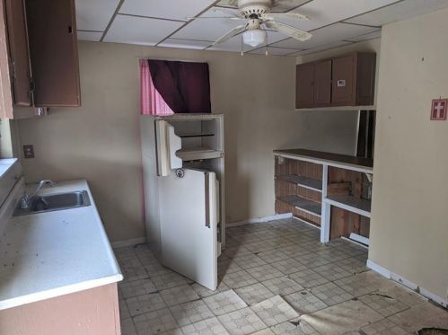 48 1st Ave, Saltsburg PA  15681-8157 exterior