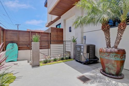 1500 Esplanade, Redondo Beach CA  90277-5233 exterior