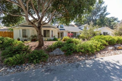 370 Canyon Way, Pismo Beach, CA 93420-2102