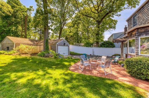 62 Bellecrest Ave, Elwood NY  11731-1205 exterior