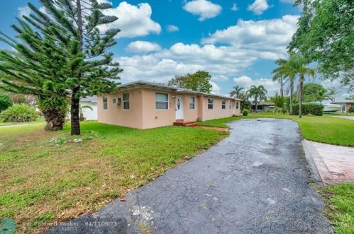 245 1st Ter, Dania Beach, FL 33004-4802