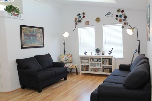 28378 Bradshire Rd, Hayward CA  94545-4818 exterior