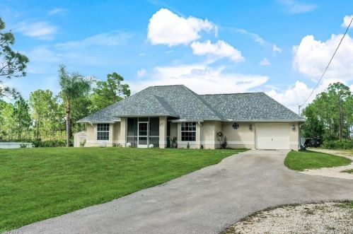 3745 64th Ave, Naples, FL 34120-2619
