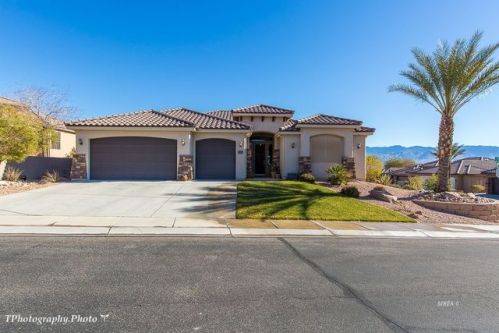 1047 Crest View Dr, Mesquite, NV 89027-8886