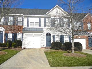 6019 Queens Walk Ct, Fort Mill SC  29707-7176 exterior