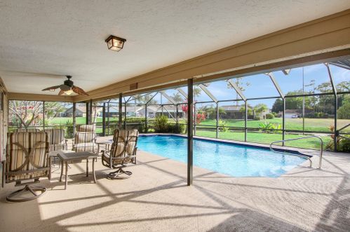 14410 Blackberry Dr, West Palm Beach FL  33414-8258 exterior