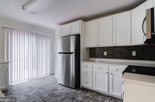 13404 Nickleson Dr, Woodbridge VA  22193-4131 exterior