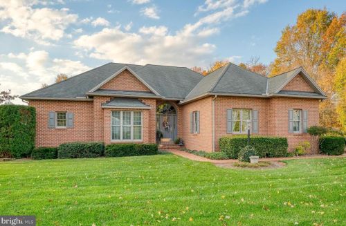 120 Shaffer Dr, Tolna, PA 17349-9696