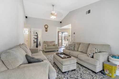 161 Sierra Ct, Hollister CA  95023-3045 exterior