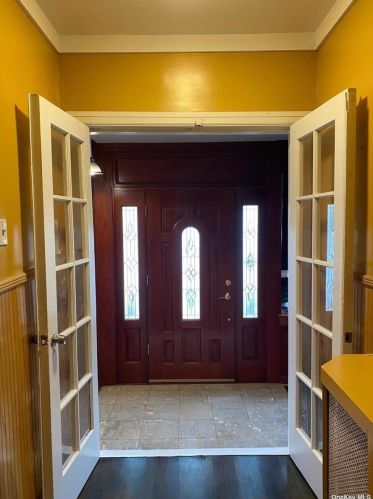 85-05 91st St, Jamaica, NY 11421-1403