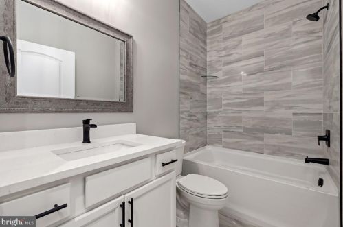 10914 Thiel Ct, Spotsylvania VA  22551-8034 exterior