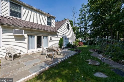 209 Knapp Rd, Lansdale PA 19446-1731 exterior