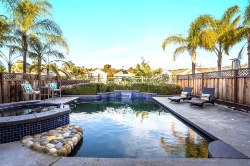 5337 Manderston Dr, San Jose CA  95138-2250 exterior