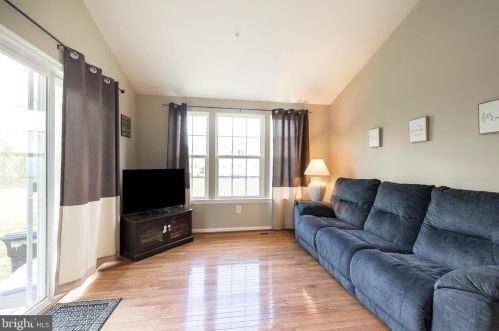 135 Sandpiper Ct, Gilbertsville PA  19525-8118 exterior