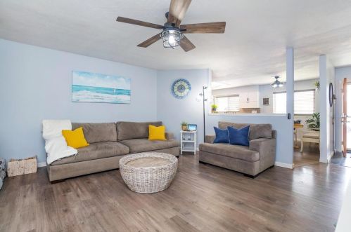 1654 Donner Way, Woodland CA  95695-5564 exterior