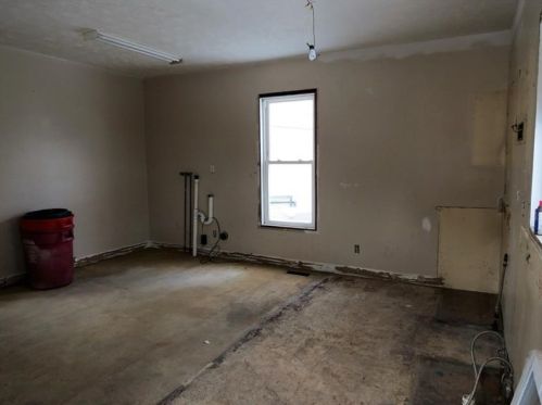 2215 Marginal Ave, Beaver Falls, PA 15010-3764